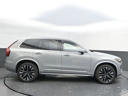 New 2026 Volvo XC90 B6 Plus w/ Protection Package Premier image 8