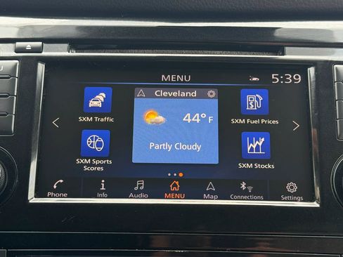 Used 2018 Nissan Rogue SL w/ Premium Package image 36