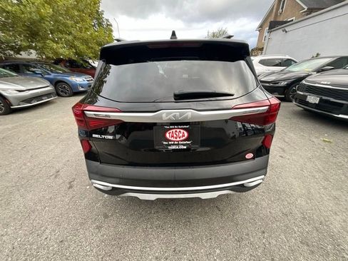 Used 2023 Kia Seltos S w/ Navigation Package image 5