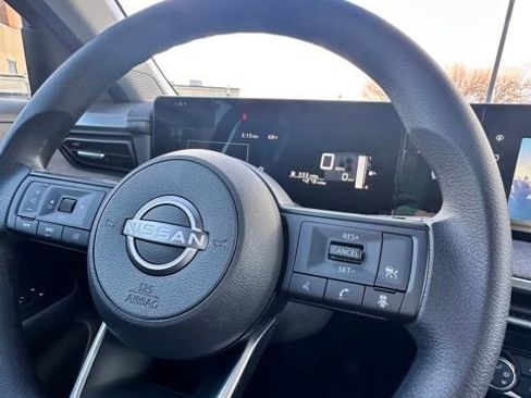 Certified 2025 Nissan Kicks SV image 19