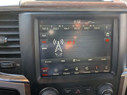 Used 2018 RAM 2500 Laramie image 27