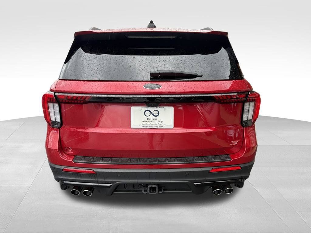 Used 2025 Ford Explorer ST w/ Sun And Sound Package AWD/4WD image 7