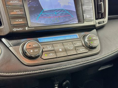 Used 2015 Toyota RAV4 Limited AWD/4WD image 15