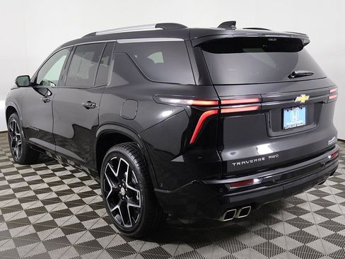 Used 2025 Chevrolet Traverse High Country w/ LPO, Cargo Package image 12