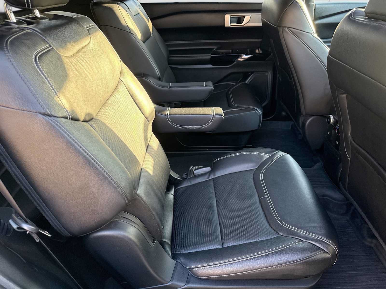 Used 2024 Ford Explorer ST AWD/4WD image 20