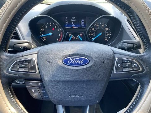 Used 2019 Ford Escape SEL AWD/4WD image 20