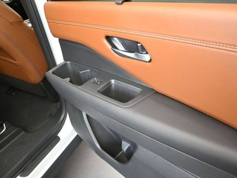 Used 2025 Nissan Pathfinder Platinum w/ Cargo Package FWD image 22