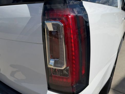 Used 2017 GMC Yukon XL Denali w/ Open Road Package image 66