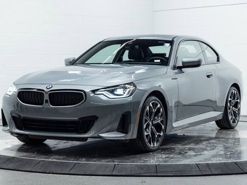 Certified 2025 BMW 230i xDrive Coupe w/ Premium Package image 6