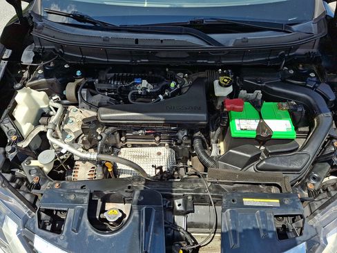Used 2018 Nissan Rogue SV AWD/4WD image 26