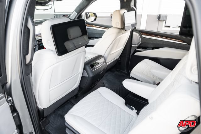 Used 2026 Cadillac Escalade Platinum Sport AWD/4WD image 81