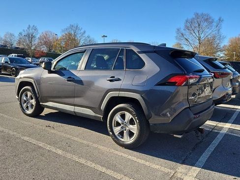 Used 2021 Toyota RAV4 XLE image 7