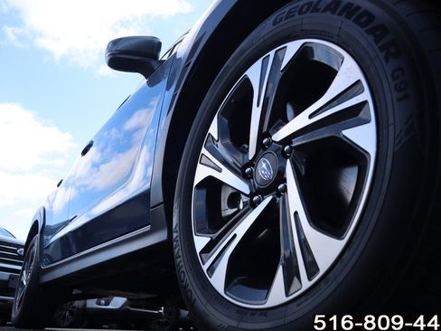 Used 2024 Subaru Crosstrek 2.0i Premium image 7