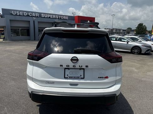 Used 2025 Nissan Rogue SV AWD/4WD image 19