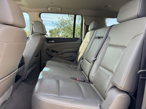 Used 2019 GMC Yukon XL SLT image 12