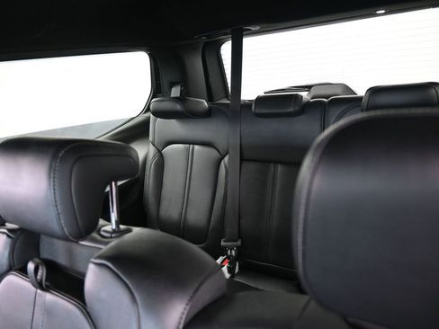 Used 2023 Jeep Wagoneer Series III w/ Preferred Equipment Group image 38