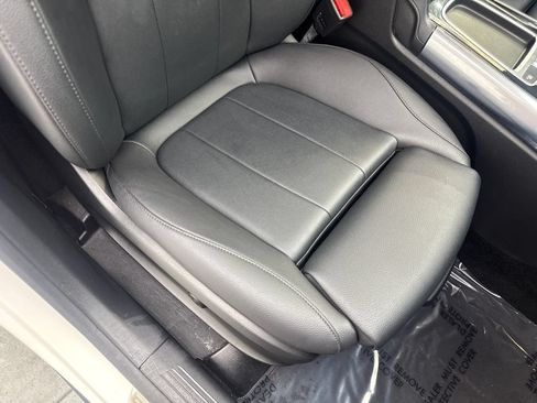 Used 2025 Mercedes-Benz GLA 250 image 44