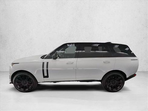 New 2026 Land Rover Range Rover Long Wheelbase SE AWD/4WD image 2