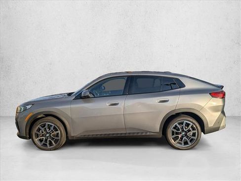 Certified 2025 BMW X2 xDrive28i w/ Technology Package image 9