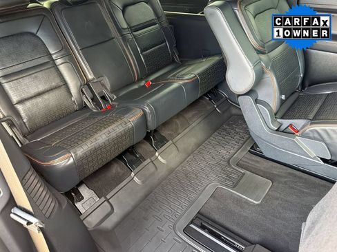 Used 2024 Lincoln Navigator L Black Label AWD/4WD image 25
