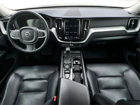 Used 2019 Volvo XC60 T5 Momentum w/ Multimedia Package AWD/4WD image 31