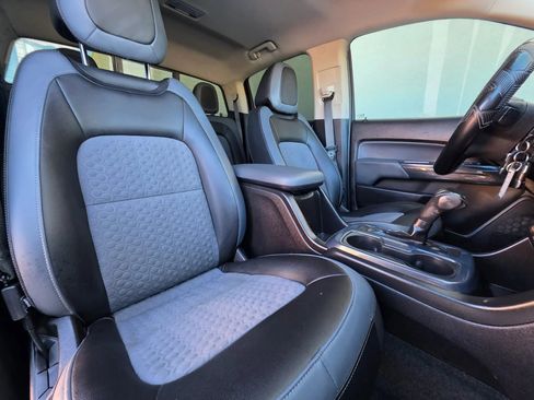 Used 2016 Chevrolet Colorado Z71 image 16