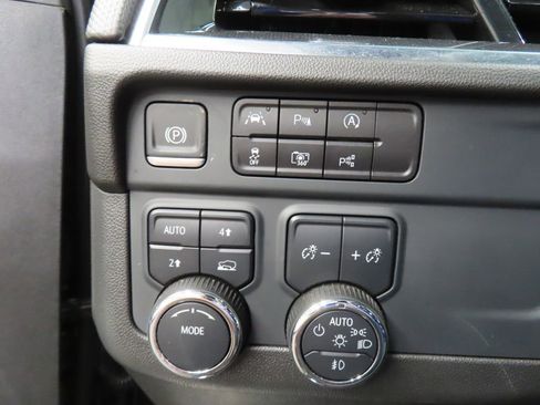 Used 2025 Chevrolet Tahoe RST w/ Comfort Package AWD/4WD image 53