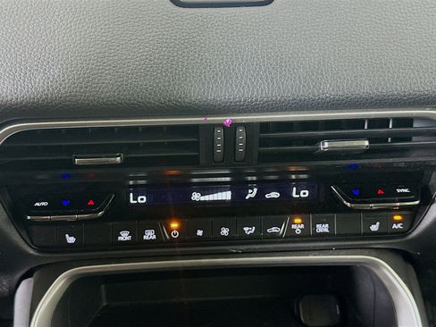 Used 2025 MAZDA CX-90 Plug-In Hybrid w/ Preferred AWD/4WD image 24