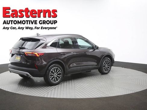 Used 2023 Ford Escape SE FWD image 42