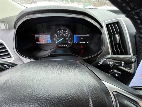 Certified 2024 Ford Edge SEL w/ Convenience Package image 15