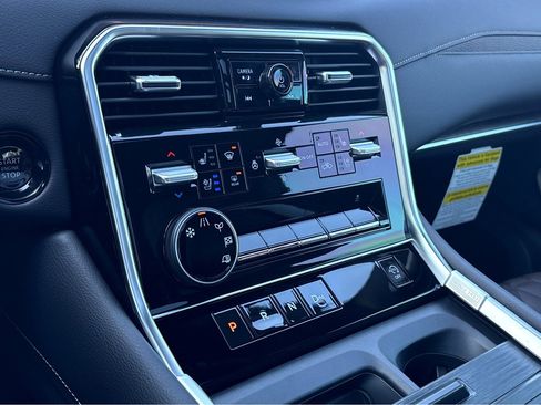 New 2026 Nissan Armada Platinum image 11