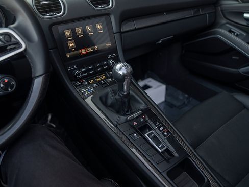 Certified 2024 Porsche 718 Boxster image 14