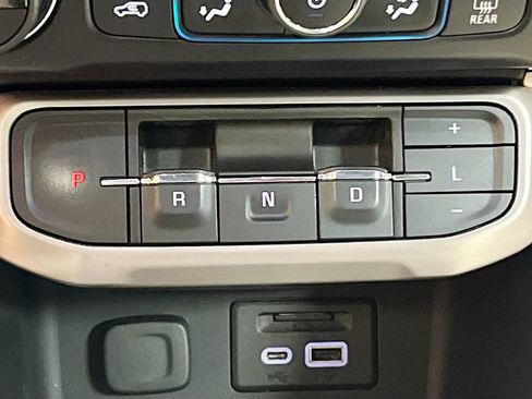 Used 2020 GMC Acadia Denali w/ Denali Ultimate Package image 17