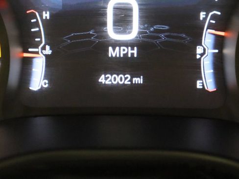 Used 2024 Jeep Compass Latitude AWD/4WD image 34