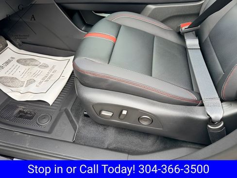 New 2026 Chevrolet Traverse RS w/ LPO, Floor Liner Package AWD/4WD image 13