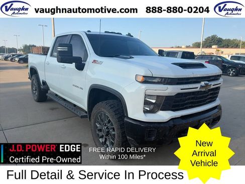 Used 2025 Chevrolet Silverado 2500 Custom w/ Custom Value Package AWD/4WD image 1