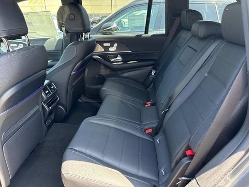 New 2025 Mercedes-Benz GLS 580 4MATIC image 8