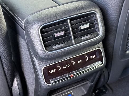 New 2025 Mercedes-Benz GLS 580 4MATIC image 25
