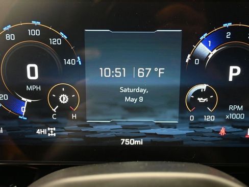 Used 2026 Chevrolet Suburban RST w/ Comfort Package AWD/4WD image 17