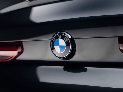 Used 2023 BMW X6 xDrive40i w/ M Sport Package image 28