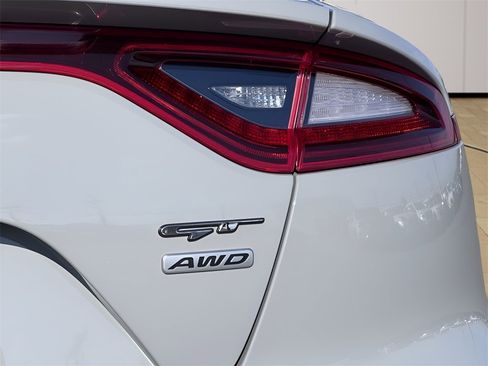 Used 2021 Kia Stinger GT image 41