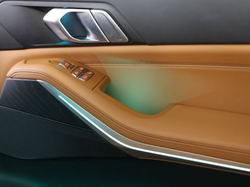 Used 2022 BMW X7 xDrive40i w/ Premium Package image 22