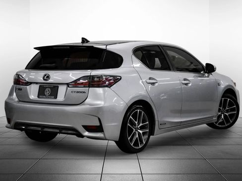 Used 2016 Lexus CT 200h w/ Navigation Package FWD image 9
