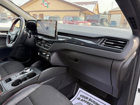 Used 2023 Ford Escape ST-Line Elite image 12