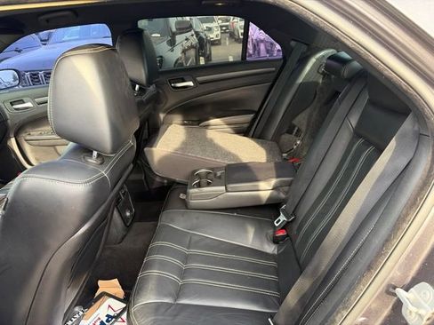 Used 2014 Chrysler 300 S w/ Light Group RWD image 7