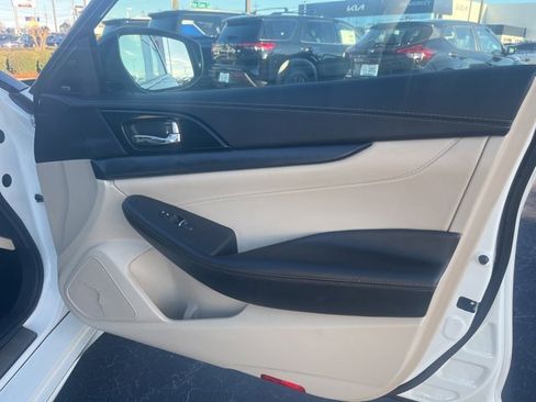 Certified 2020 Nissan Maxima Platinum w/ Sport Mat Group image 22