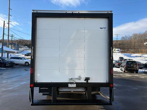 Used 2023 GMC Savana 3500 Extended w/ Power Convenience Package RWD image 4