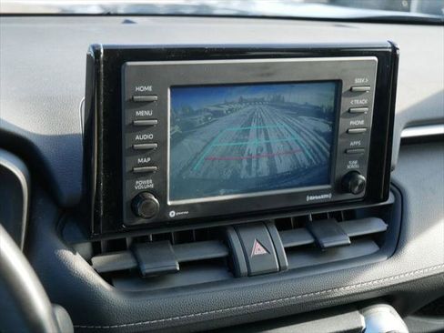 Certified 2020 Toyota RAV4 XLE w/ Convenience Package image 24