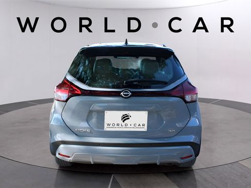 Used 2024 Nissan Kicks SR w/ SR Premium Package image 6
