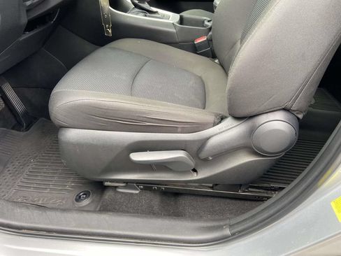 Used 2024 Toyota RAV4 LE FWD image 15